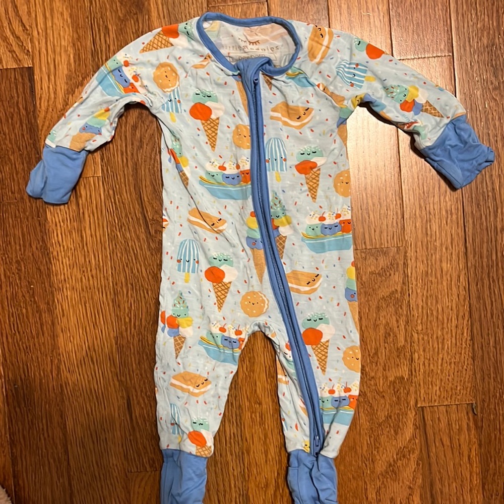Little sleepies newborn pajamas